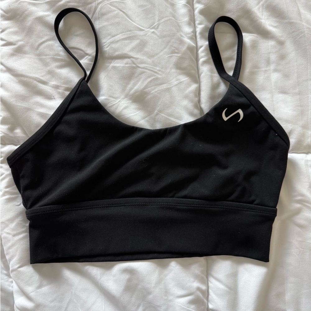Stylish Black Sports Bra with White Accent